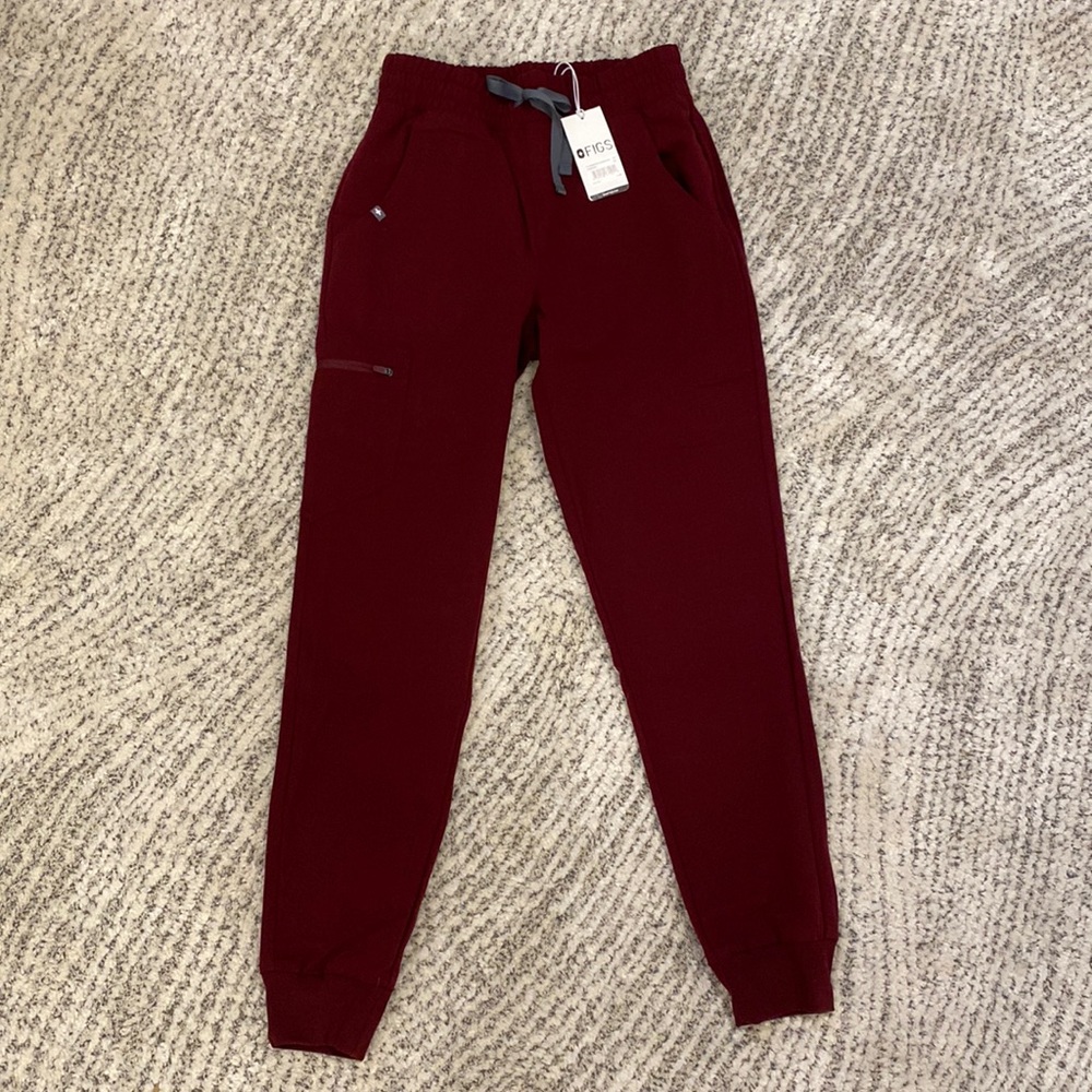 Figs joggers- maroon/ never worn, unfortunately they just don’t fit!